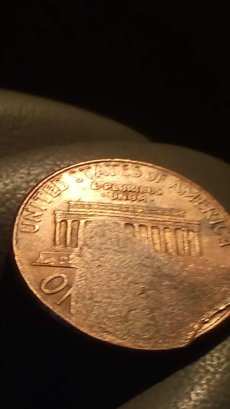2001-Lincoln-Penny-Cud-Or-Damage-Help